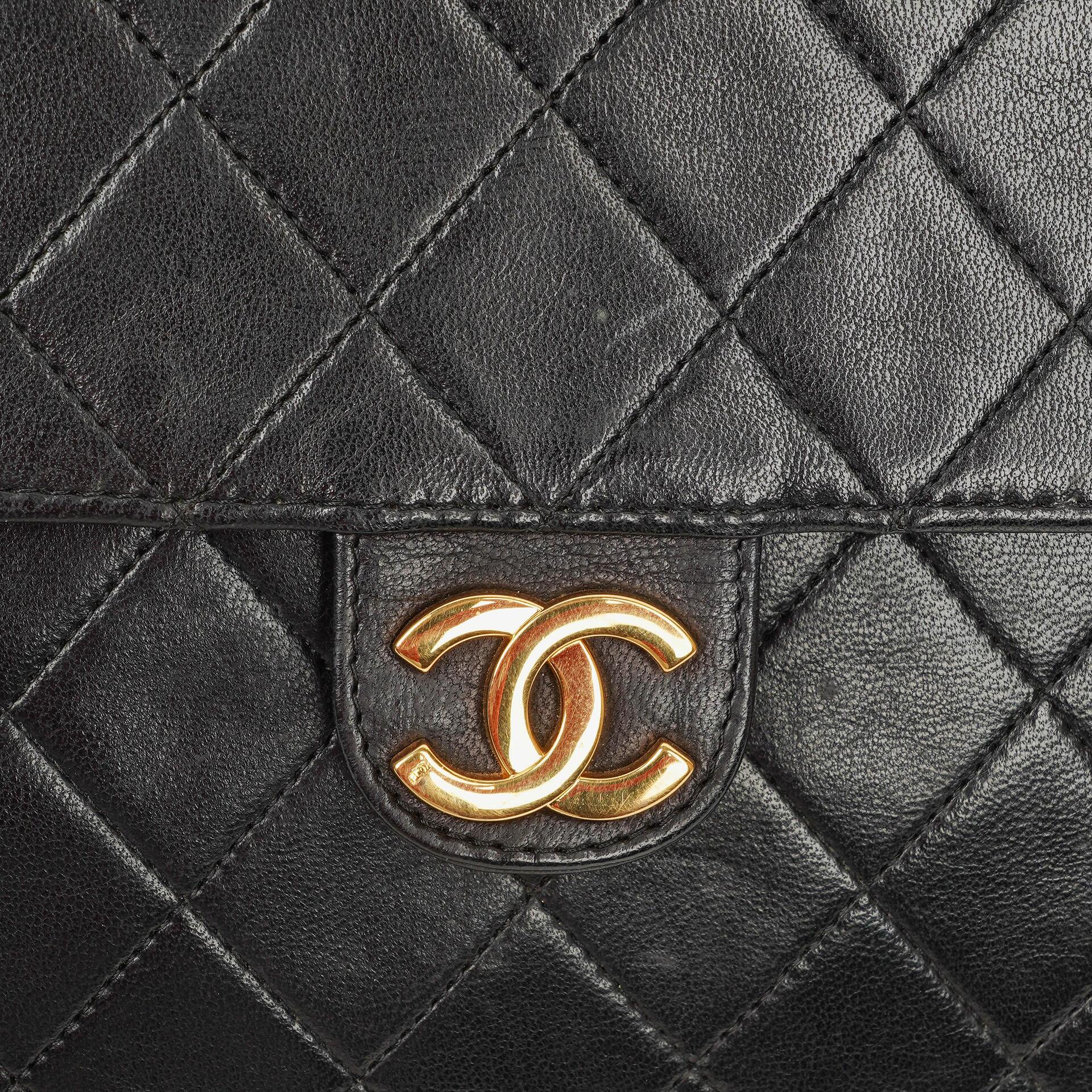 Chanel Medium Classic Single Flap Tasche aus schwarzem gestepptem Lammleder mit 24K vergoldeter Hardware