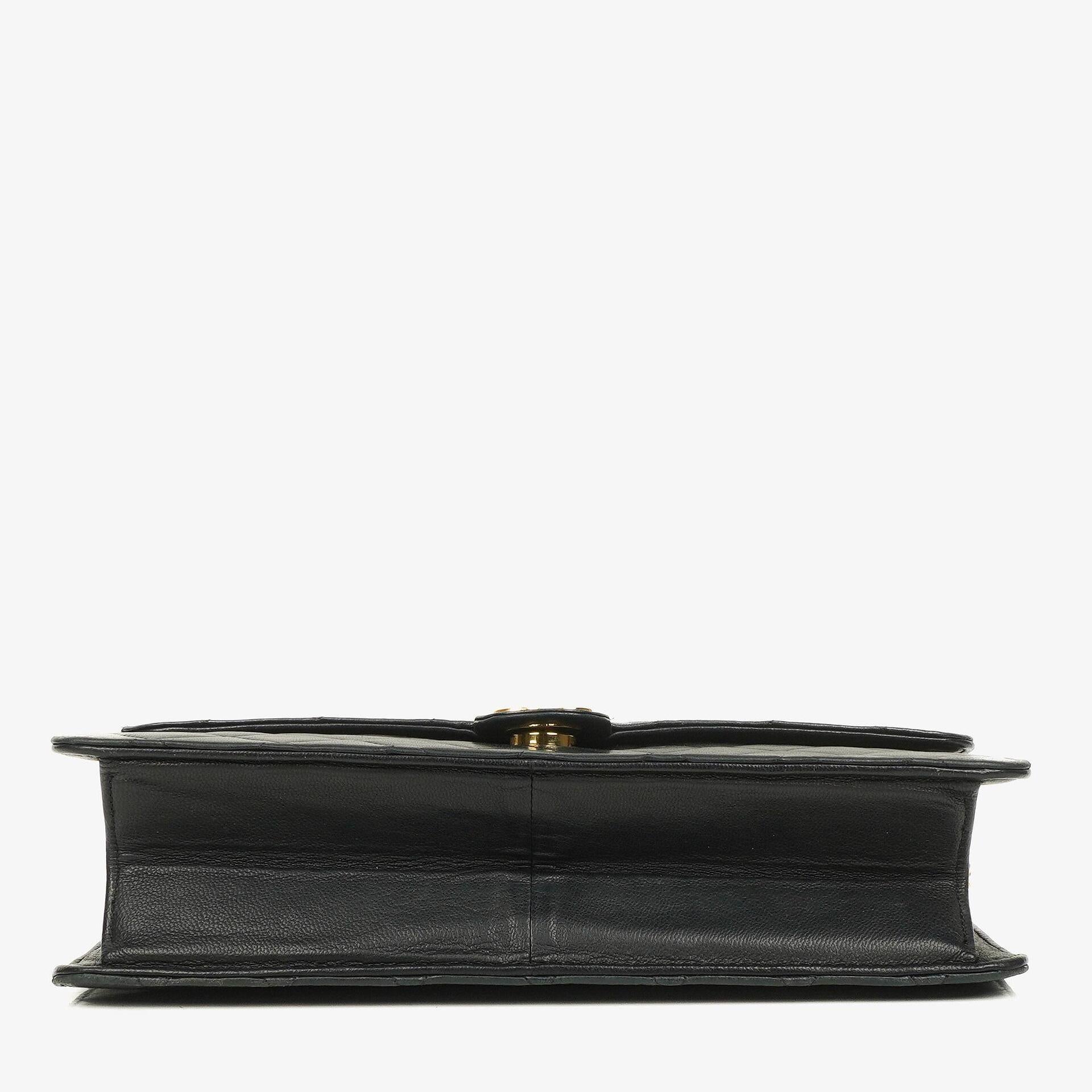Chanel Medium Classic Single Flap Tasche aus schwarzem gestepptem Lammleder mit 24K vergoldeter Hardware