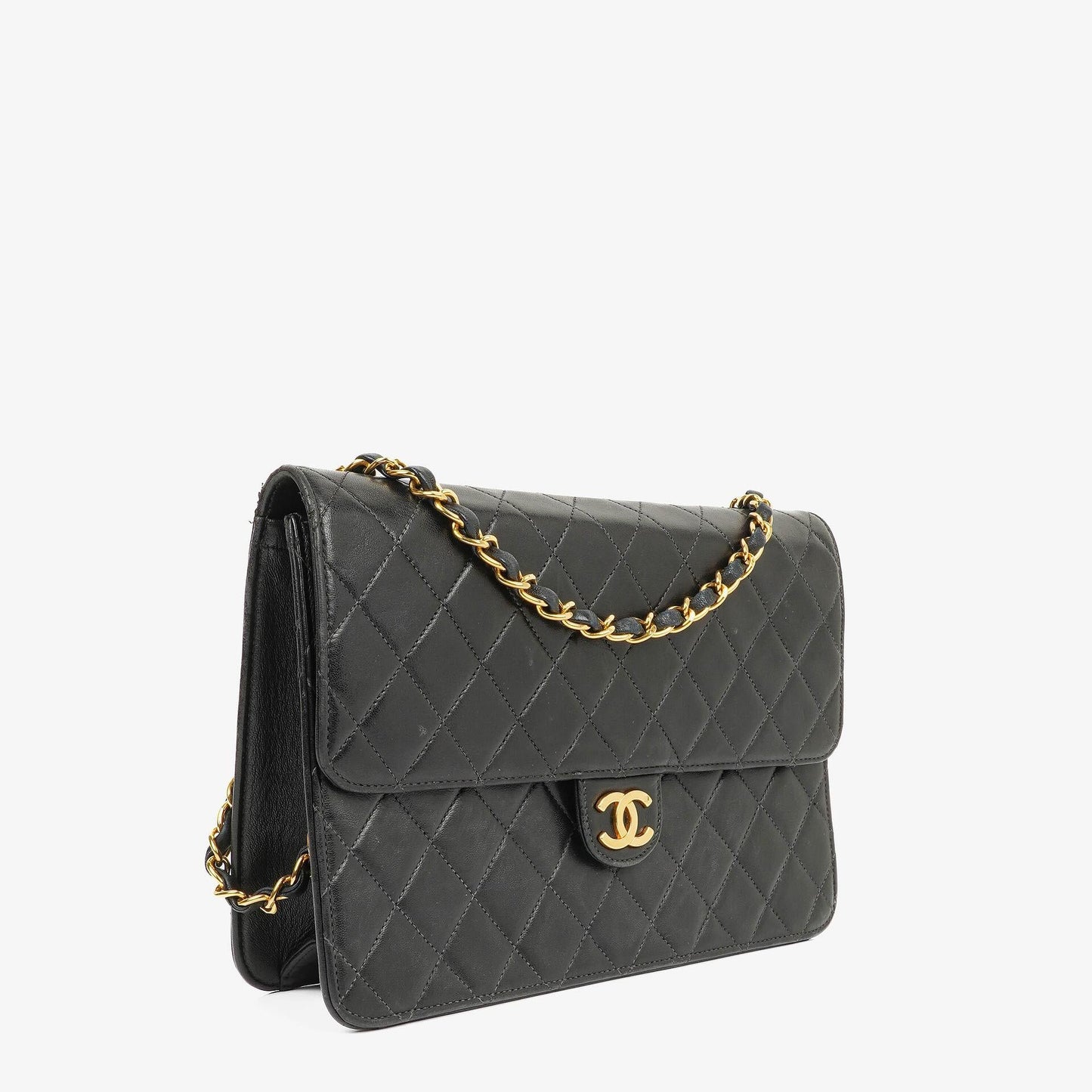 Chanel Medium Classic Einzelklappentasche Schwarz Gepolstertes Lammleder Mit 24K vergoldeter Hardware