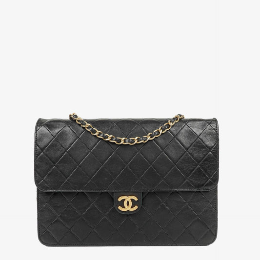 Chanel Medium Classic Single Flap Tasche aus schwarzem gestepptem Lammleder mit 24K vergoldeten Beschlägen