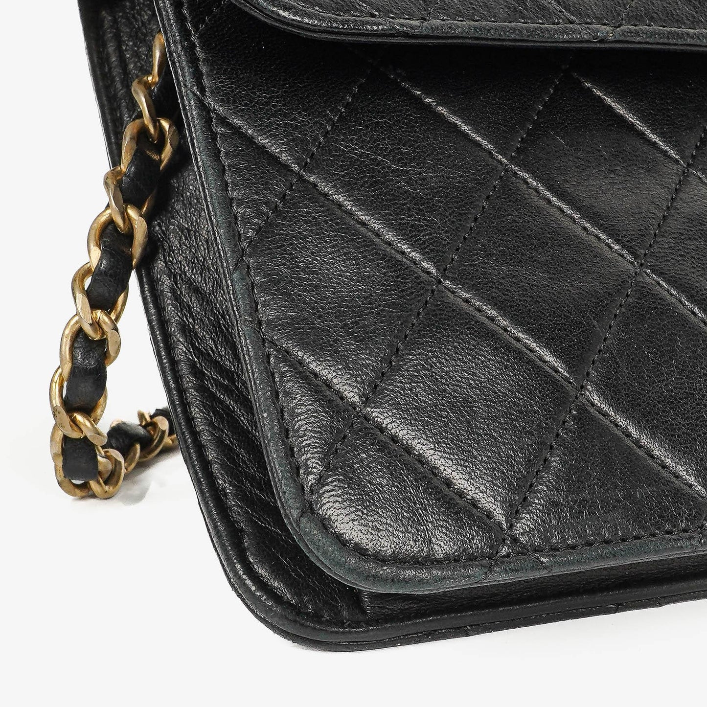 Chanel Medium Classic Single Flap Tasche aus schwarzem gestepptem Lammleder mit 24K vergoldeten Beschlägen