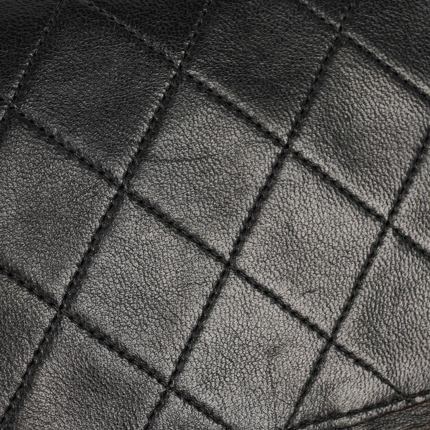 Chanel Medium Classic Single Flap Tasche aus schwarzem gestepptem Lammleder mit 24K vergoldeten Beschlägen