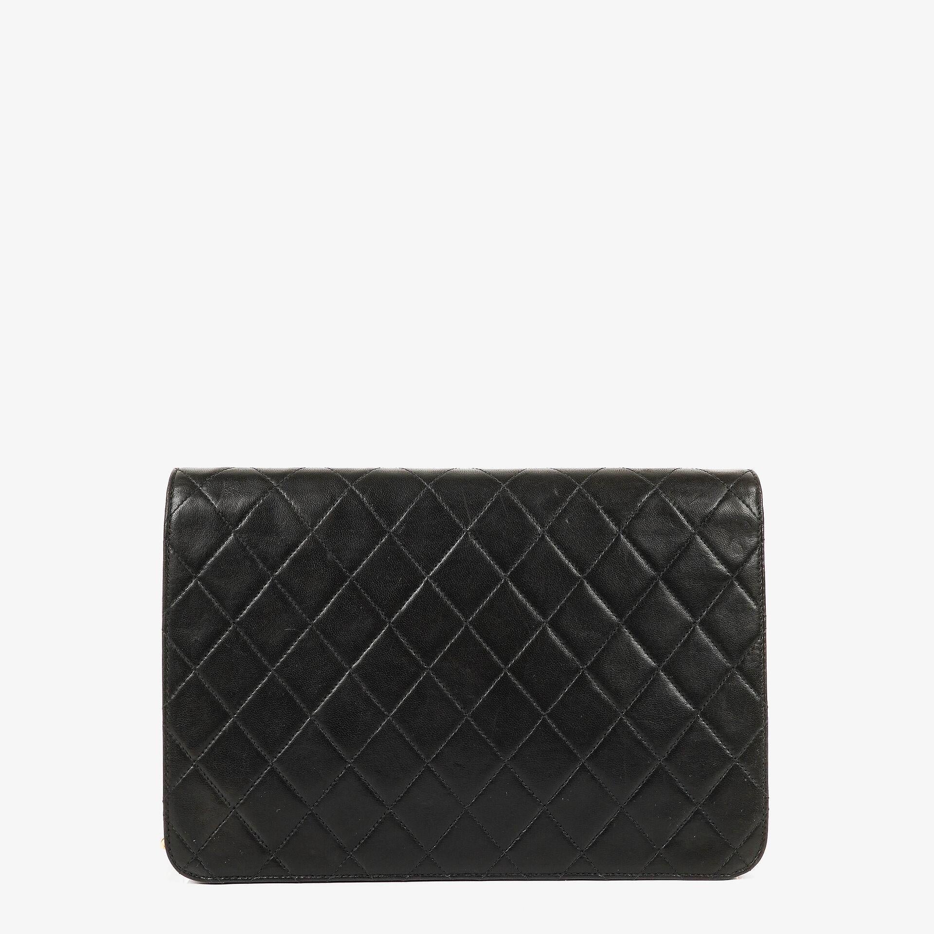 Chanel Medium Classic Single Flap Tasche aus schwarzem gestepptem Lammleder mit 24K vergoldeter Hardware