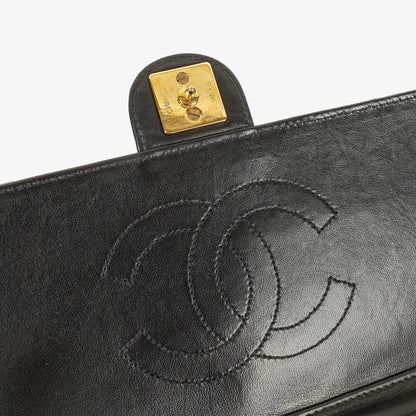 Chanel Medium Classic Single Flap Tasche aus schwarzem gestepptem Lammleder mit 24K vergoldeter Hardware