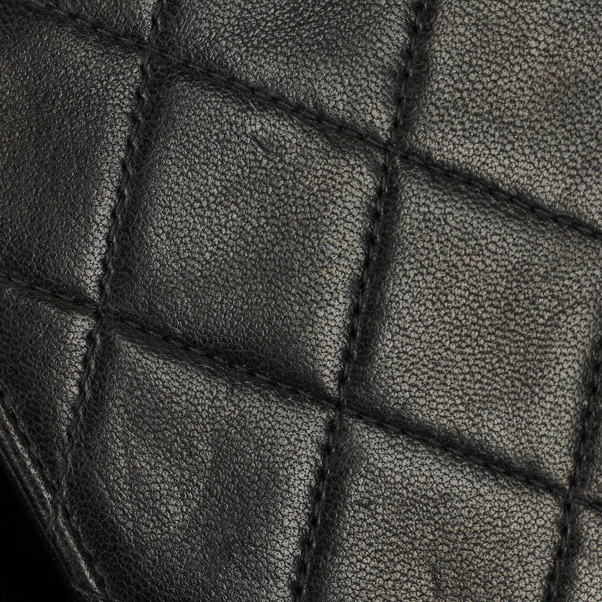 Chanel Medium Classic Single Flap Tasche aus schwarzem gestepptem Lammleder mit 24K vergoldeter Hardware