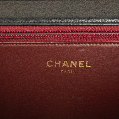 Chanel Medium Classic Single Flap Tasche aus schwarzem gestepptem Lammleder mit goldfarbenen Beschlägen