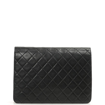 Chanel Medium Classic Single Flap Bag Dunkelmarine Gequiltetes Lammleder Hardware in Goldfarbe