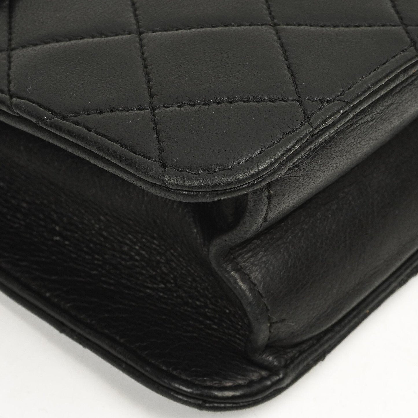 Chanel Medium Classic Single Flap Bag Dunkelmarine Gequiltetes Lammleder Hardware in Goldfarbe