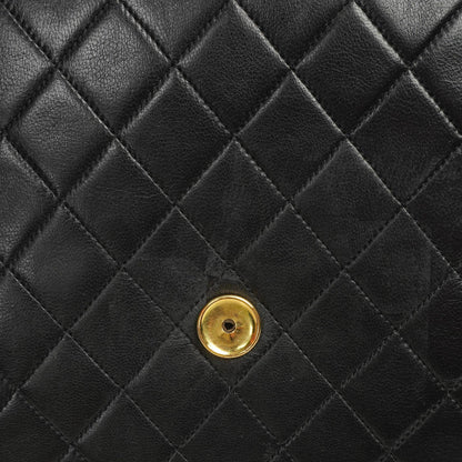 Chanel Medium Classic Single Flap Bag Dunkelmarine Gequiltetes Lammleder Hardware in Goldfarbe