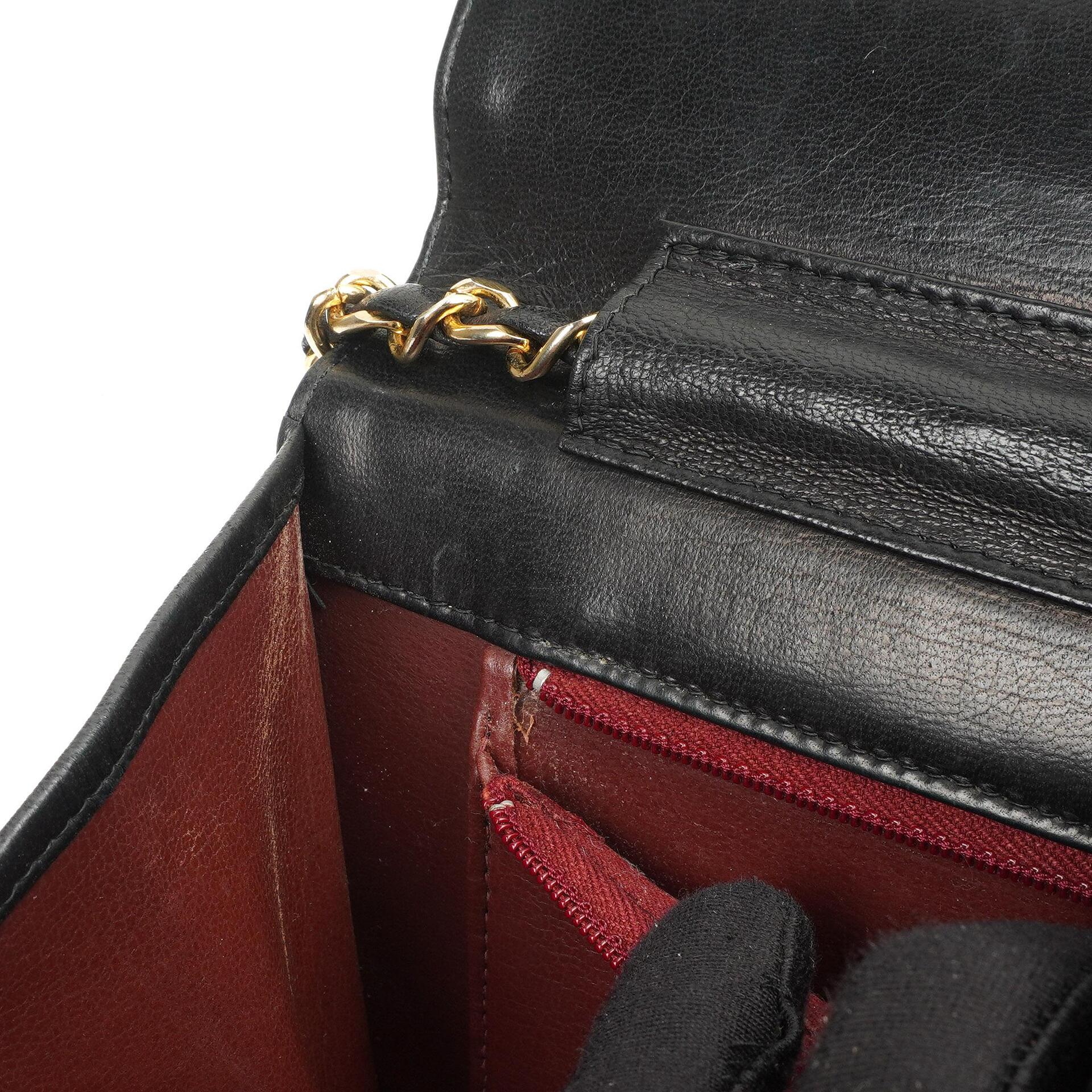 Chanel Medium Classic Single Flap Bag Dunkelmarine Gequiltetes Lammleder Hardware in Goldfarbe