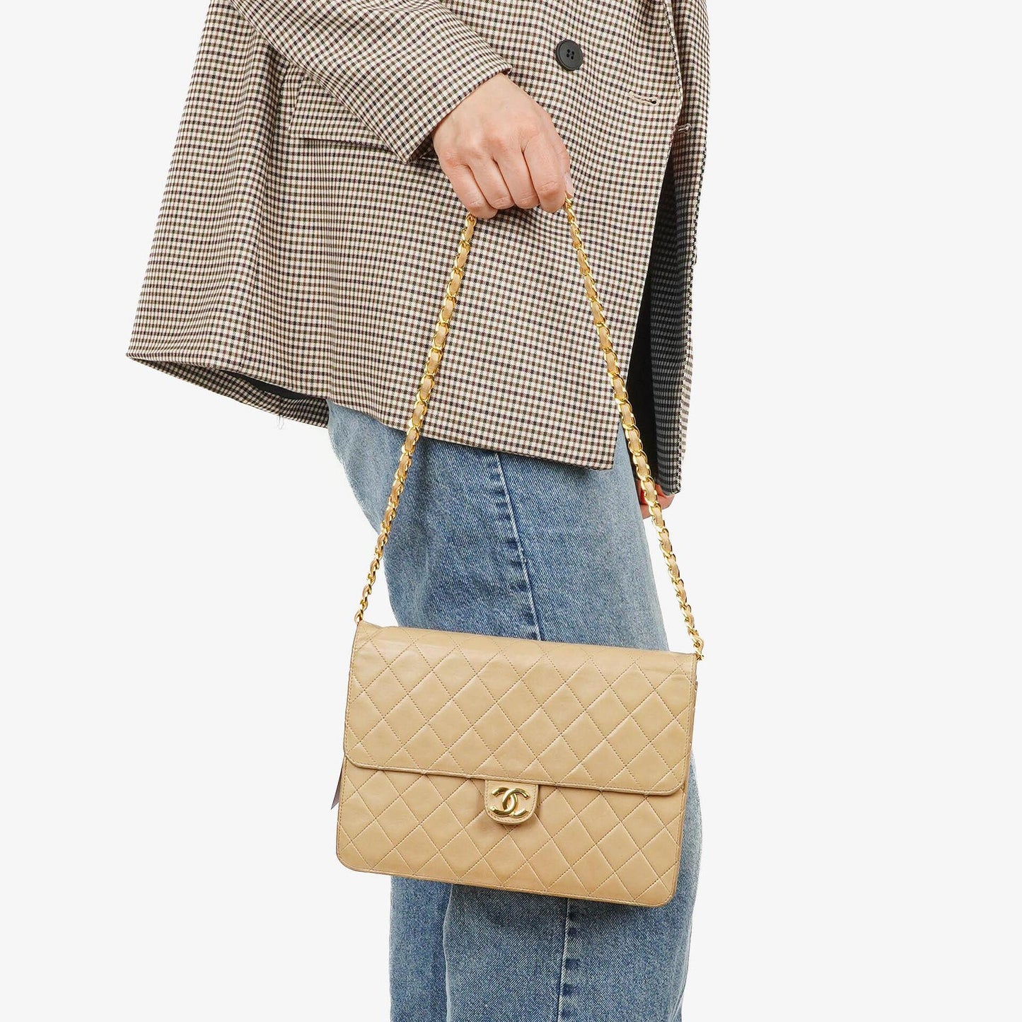 Chanel Medium Classic Single Flap Tasche aus beigem gestepptem Lammleder mit 24K vergoldeten Beschlägen
