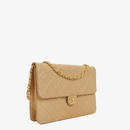 Chanel Medium Classic Single Flap Tasche aus beigem gestepptem Lammleder mit 24K vergoldeten Beschlägen