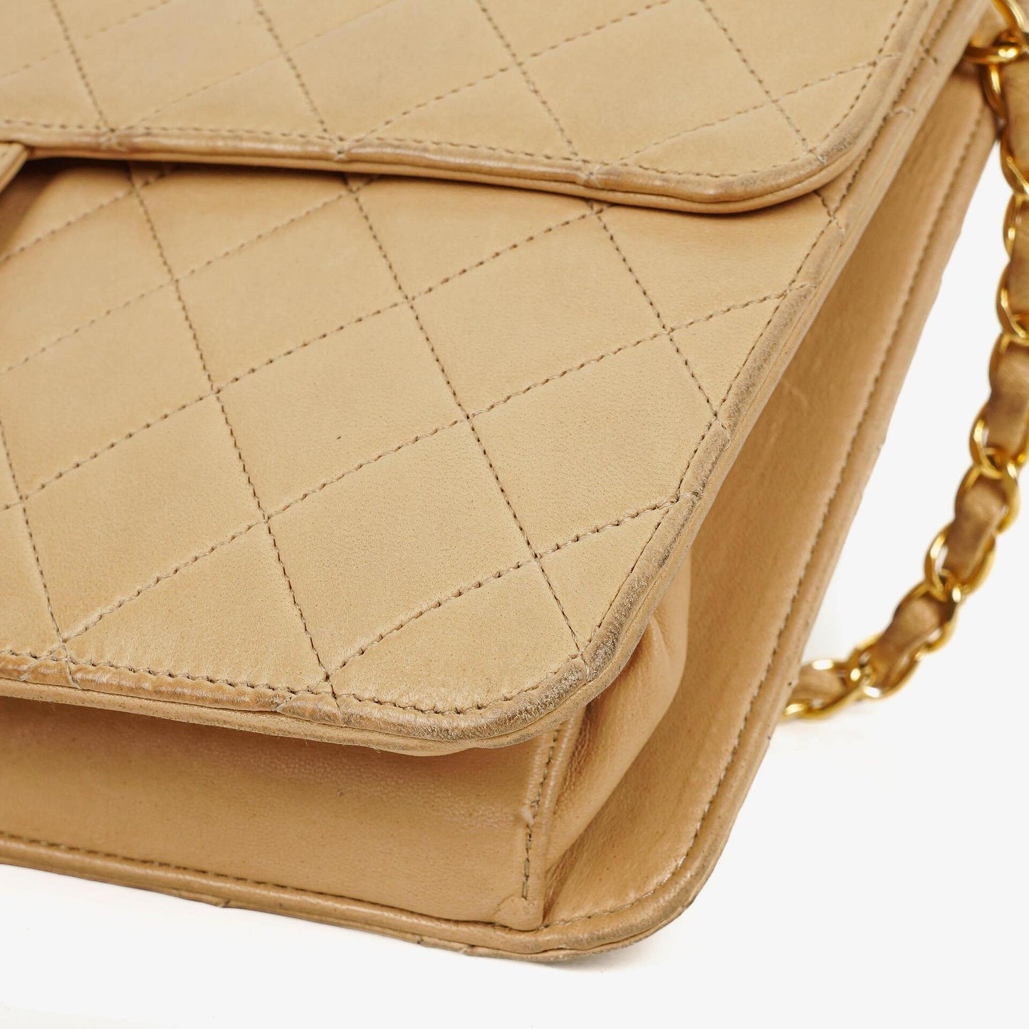 Chanel Medium Classic Single Flap Tasche aus beigem gestepptem Lammleder mit 24K vergoldeten Beschlägen