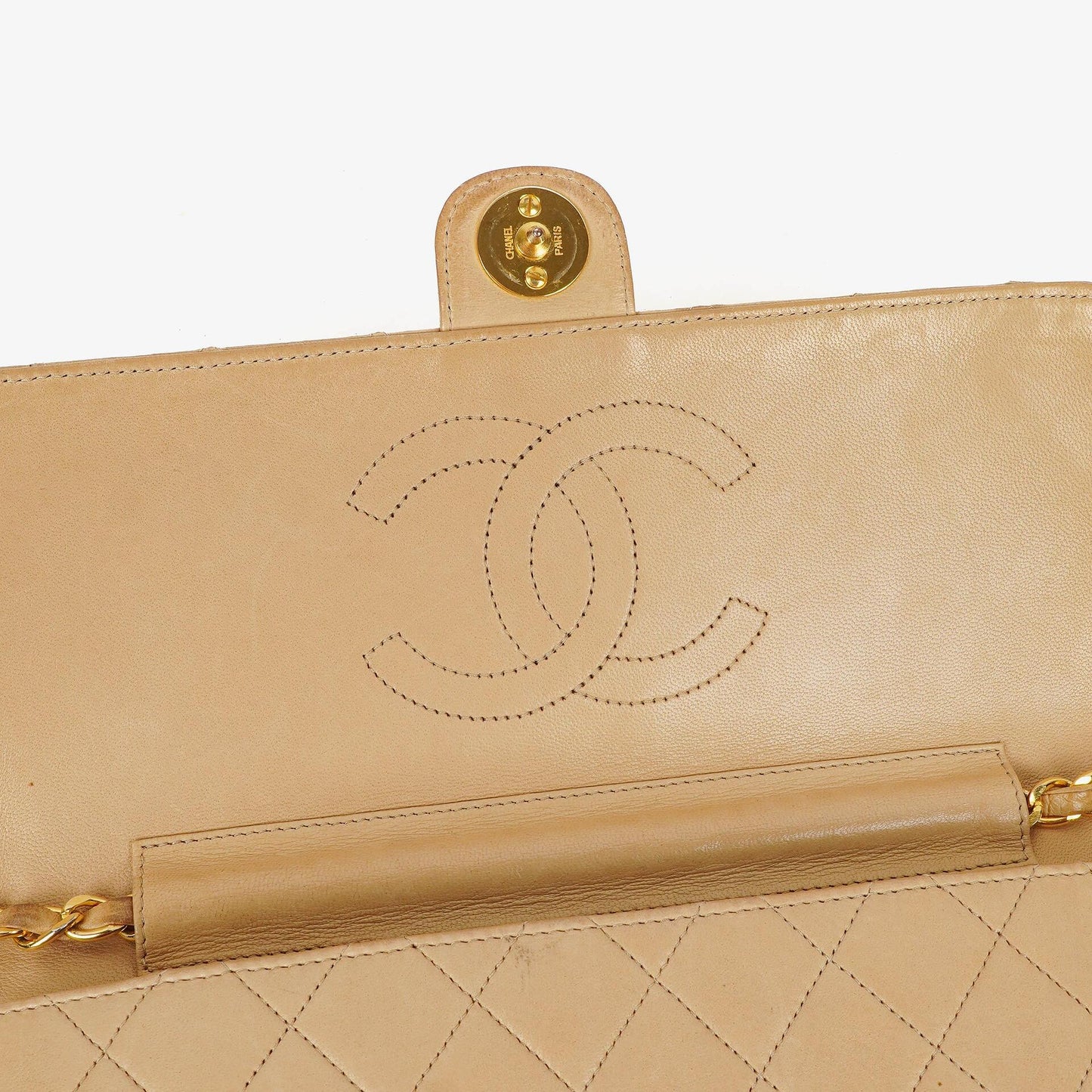 Chanel Medium Classic Single Flap Tasche aus beigem gestepptem Lammleder mit 24K vergoldeten Beschlägen