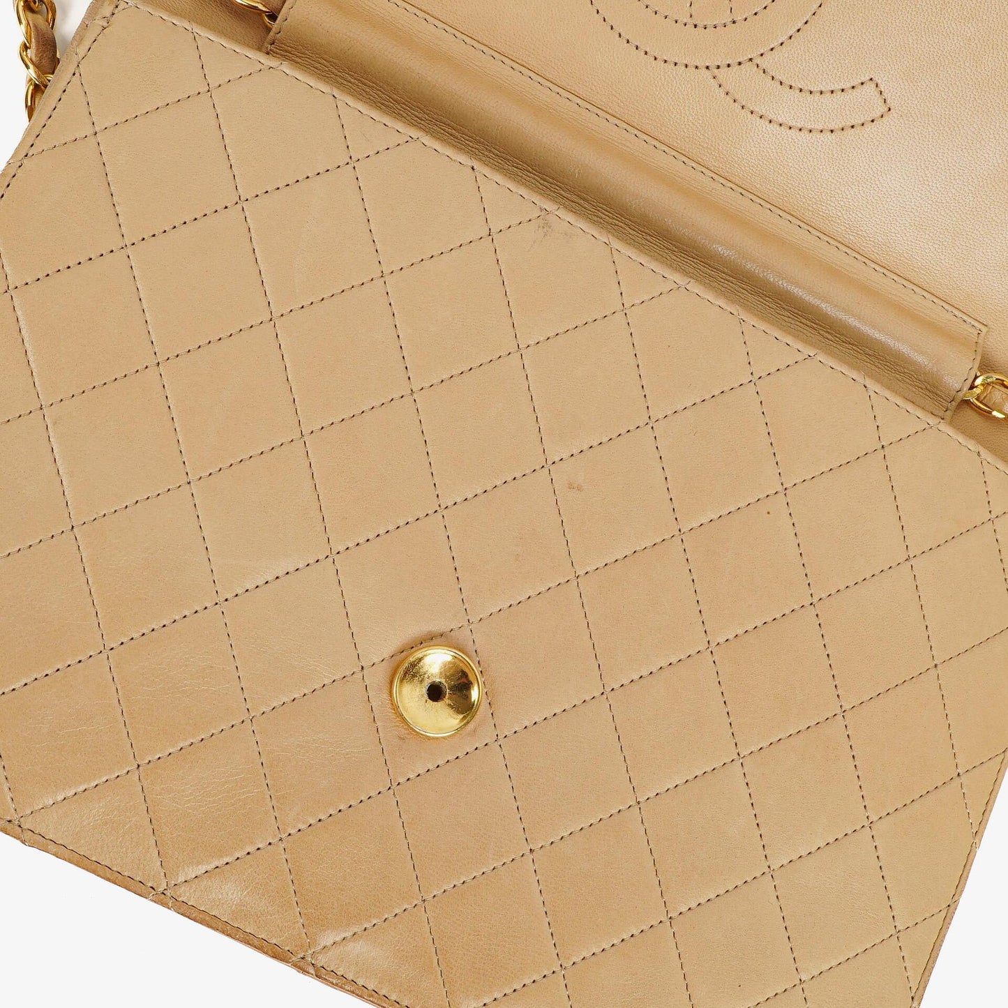 Chanel Medium Classic Single Flap Tasche aus beigem gestepptem Lammleder mit 24K vergoldeten Beschlägen