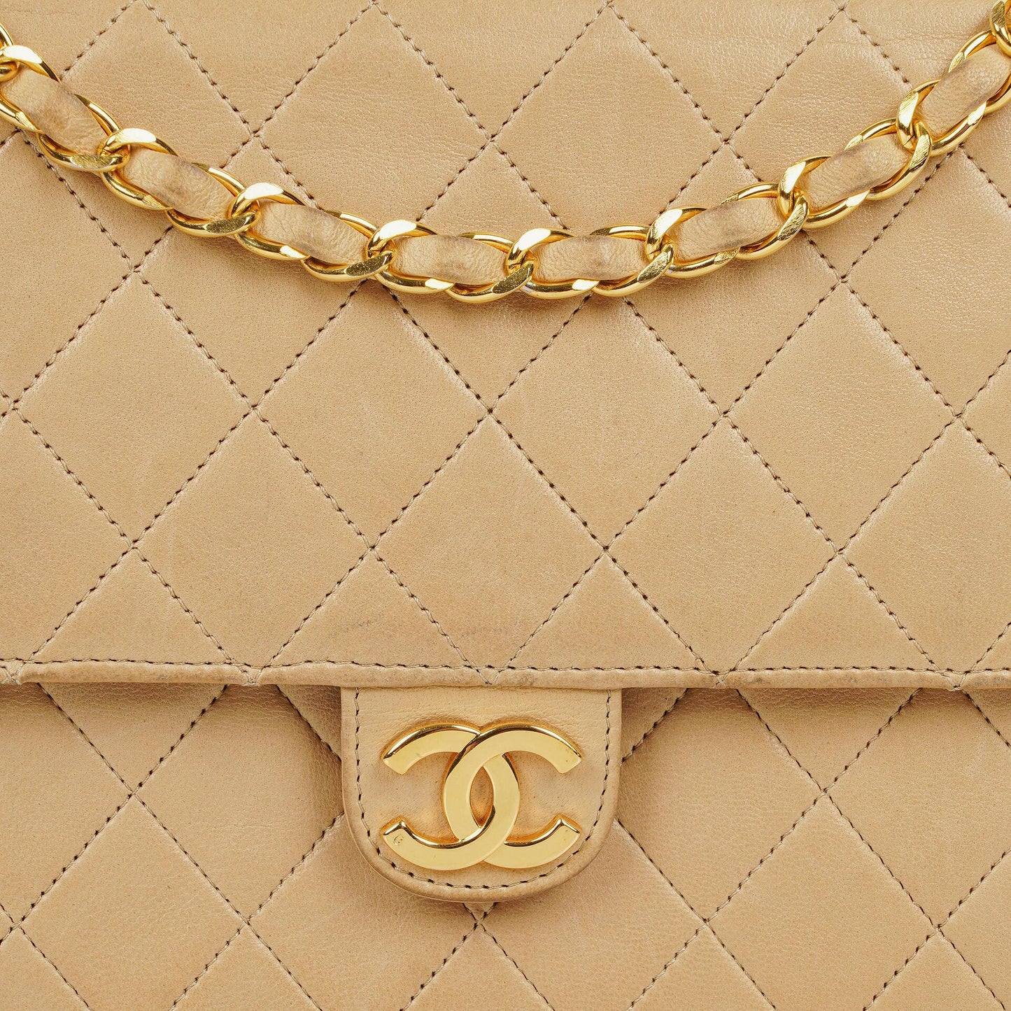Chanel Medium Classic Single Flap Tasche aus beigem gestepptem Lammleder mit 24K vergoldeten Beschlägen