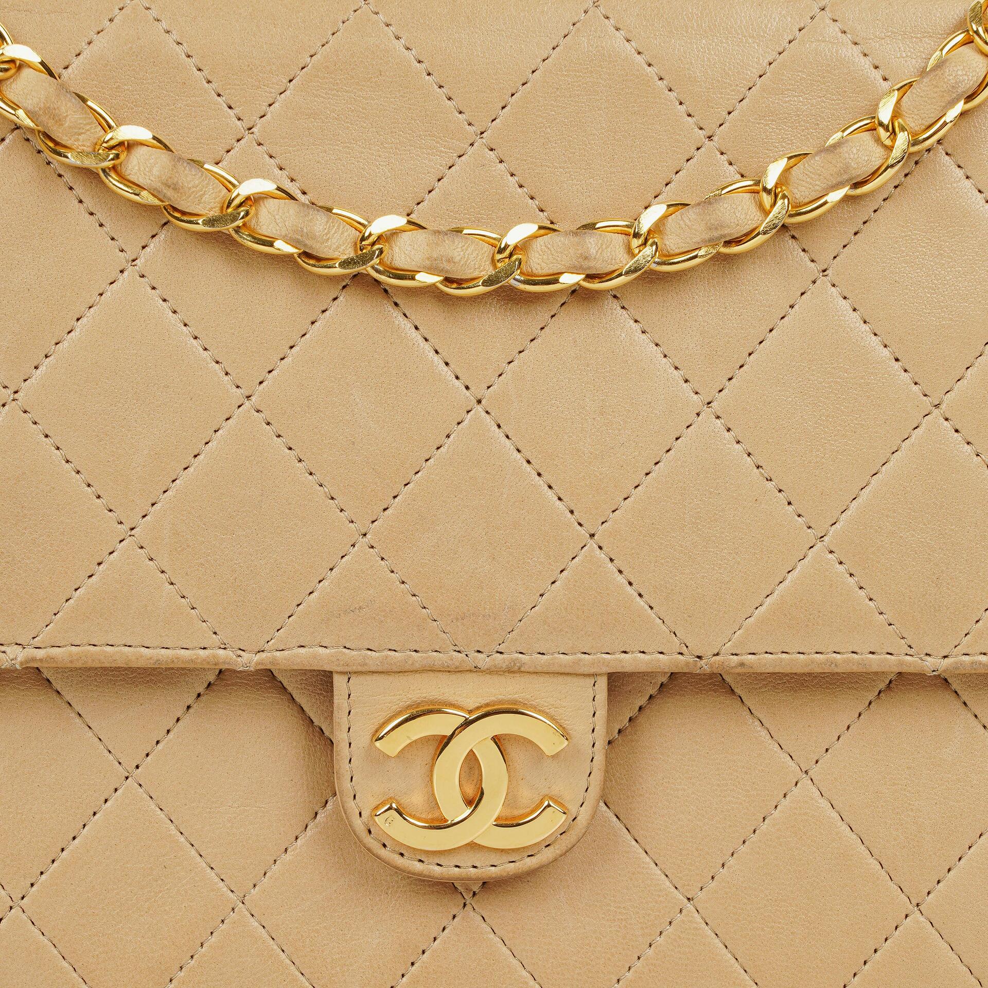 Chanel Medium Classic Single Flap Tasche aus beigem gestepptem Lammleder mit 24K vergoldeten Beschlägen