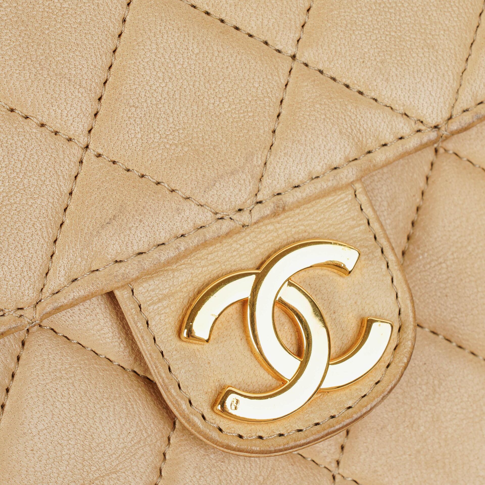 Chanel Medium Classic Single Flap Tasche aus beigem gestepptem Lammleder mit 24K vergoldeten Beschlägen