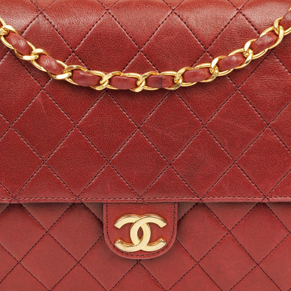 Chanel Medium Classic Single Flap Tasche aus burgunderrotem gestepptem Lammleder mit goldfarbener Hardware