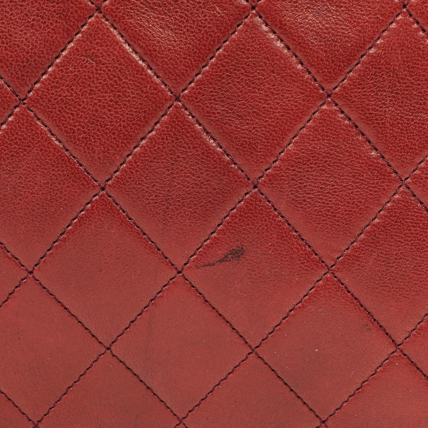 Chanel Medium Classic Single Flap Tasche aus burgunderrotem gestepptem Lammleder mit goldfarbener Hardware