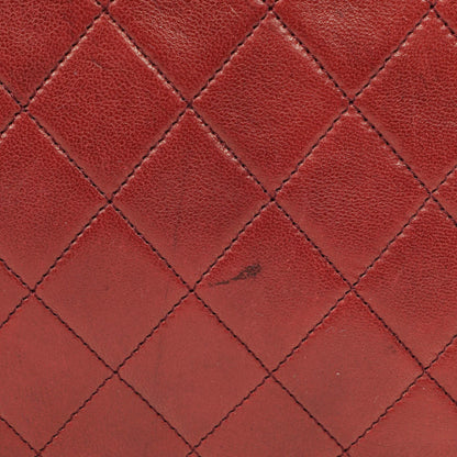 Chanel Medium Classic Single Flap Tasche aus burgunderrotem gestepptem Lammleder mit goldfarbener Hardware