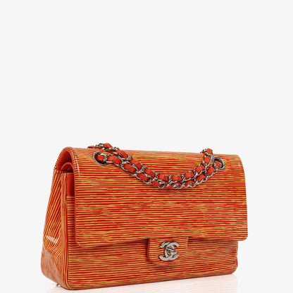 Chanel Classic Medium Double Flap Tasche aus gestreiftem Lackleder, 2014