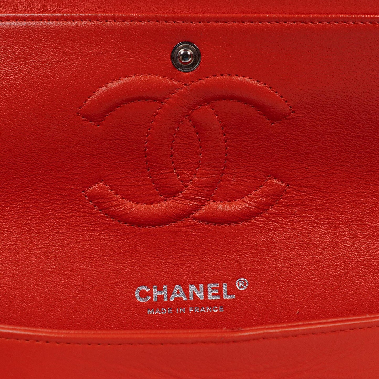 Chanel Classic Medium Double Flap Tasche aus gestreiftem Lackleder, 2014