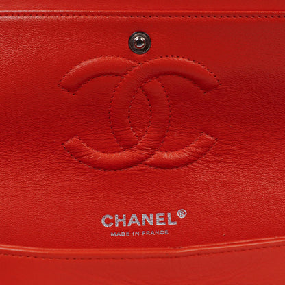 Chanel Classic Medium Double Flap Tasche aus gestreiftem Lackleder, 2014