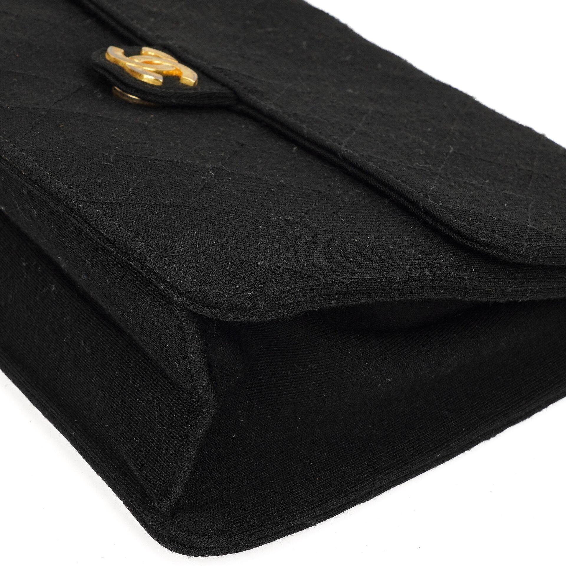 Chanel Medium Classic Vintage Schwarz gesteppte Jersey Single Flap Tasche mit Goldfarbenen Beschlägen