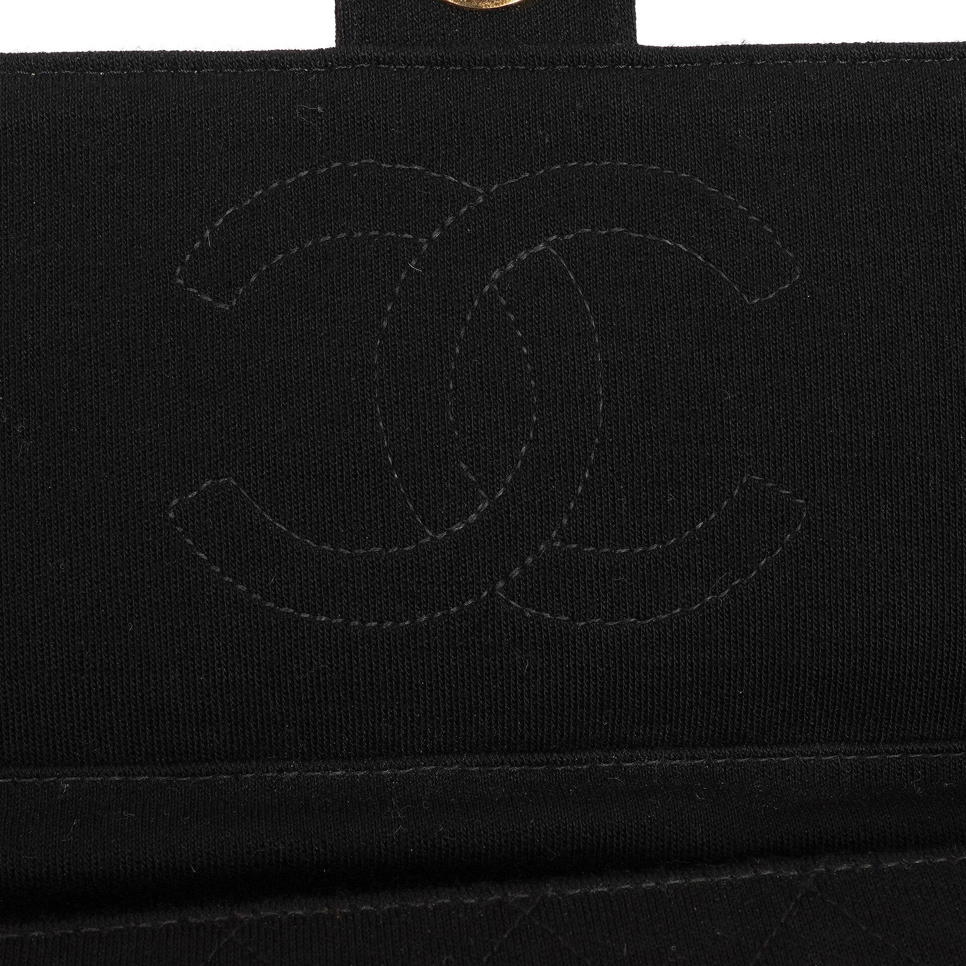 Chanel Medium Classic Vintage Schwarz gesteppte Jersey Single Flap Tasche mit Goldfarbenen Beschlägen