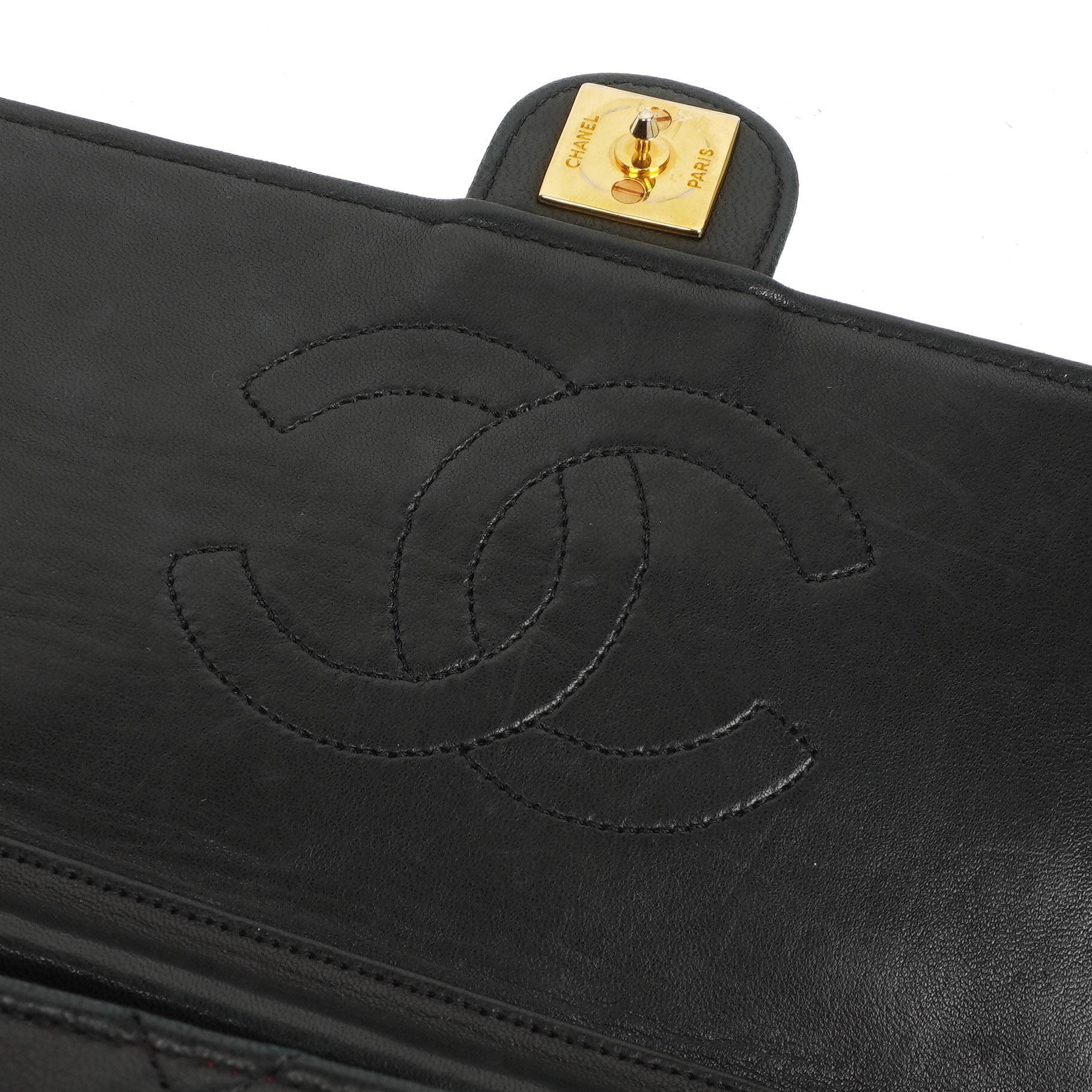 Chanel Medium Classic Vintage schwarze gesteppte Lammleder Single Flap Bag mit 24K goldplattierten Beschlägen