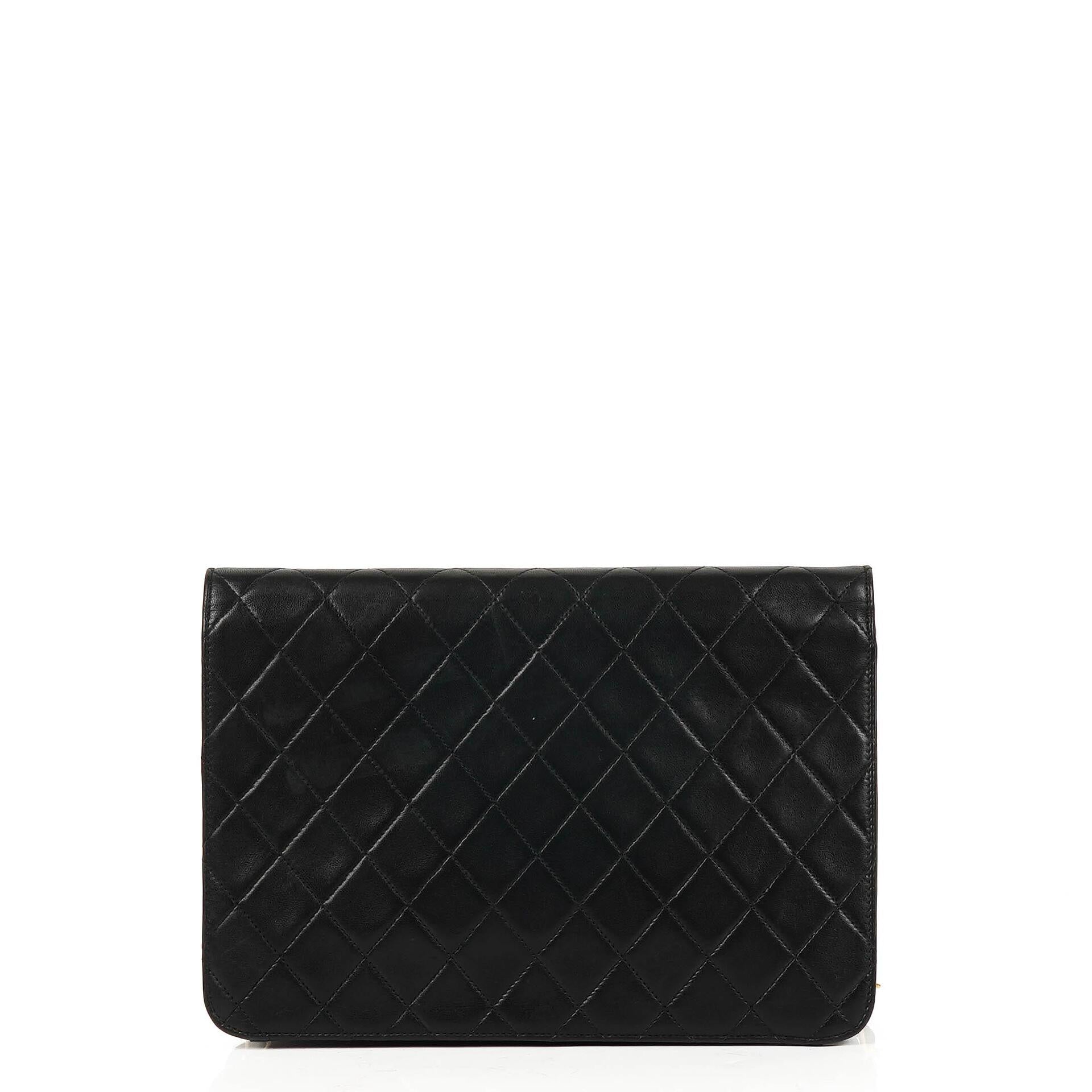 Chanel Medium Classic Vintage Single Flap Bag aus schwarzem gestepptem Lammleder mit 24K goldplattierten Beschlägen