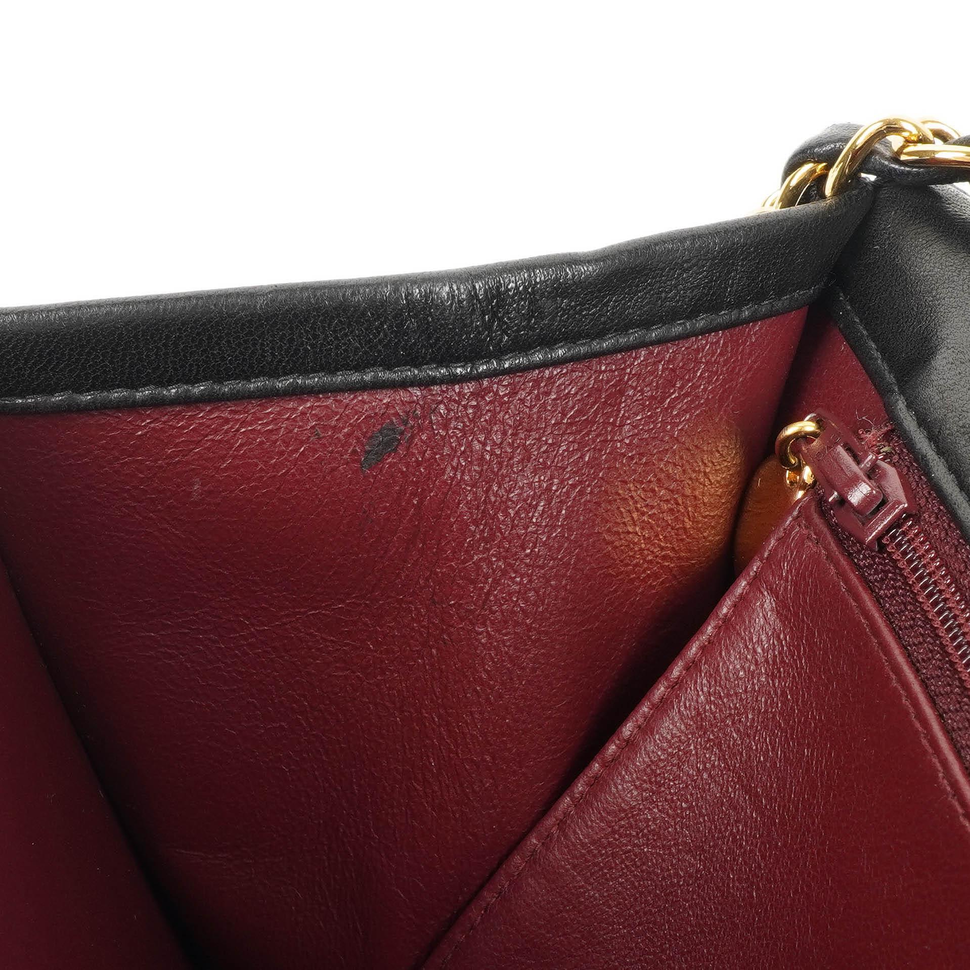 Chanel Medium Classic Vintage Single Flap Bag aus schwarzem gestepptem Lammleder mit 24K goldplattierten Beschlägen