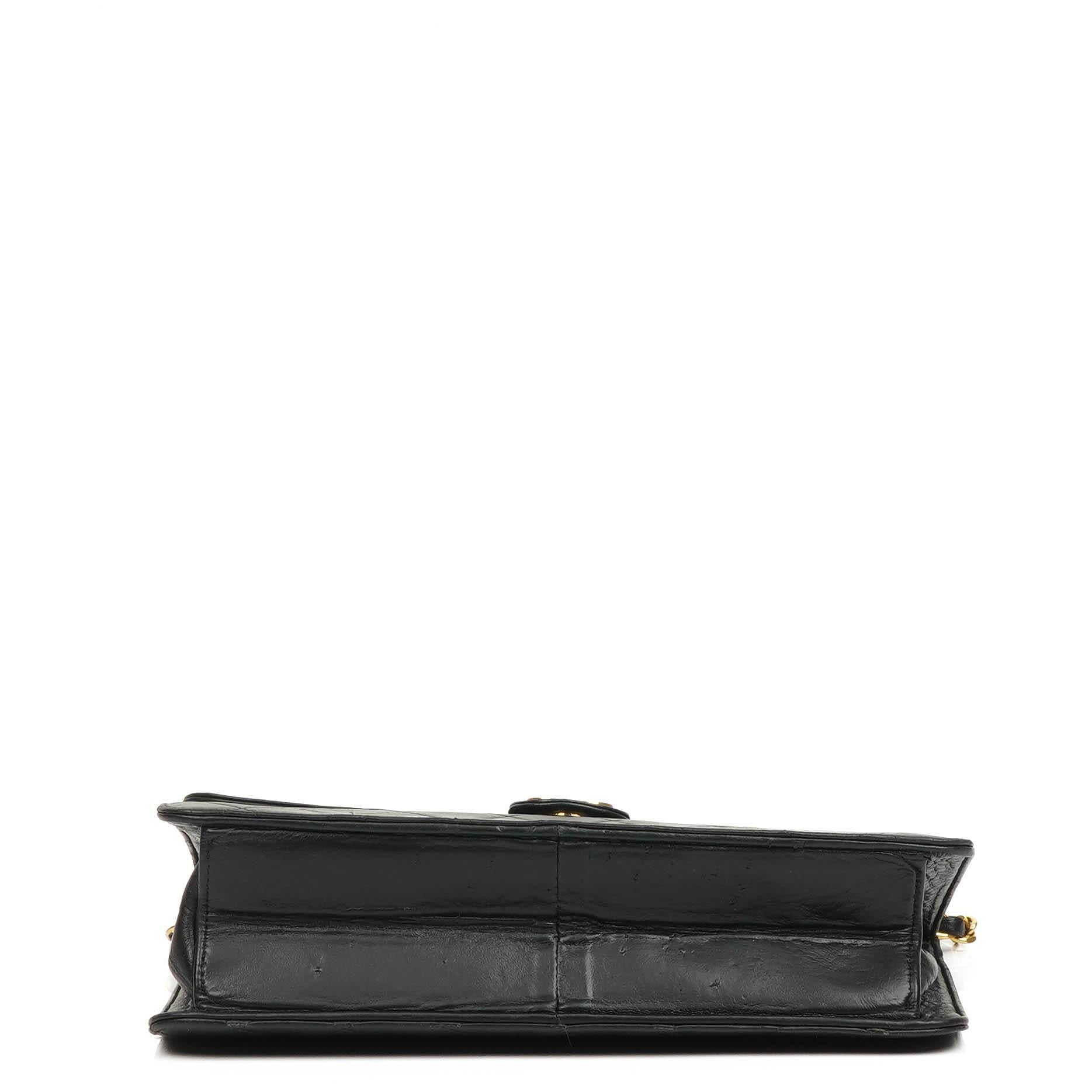 Chanel Medium Classic Vintage Gesteppte Lammleder Single Flap Bag Schwarz mit 24K Goldplattierten Beschlägen
