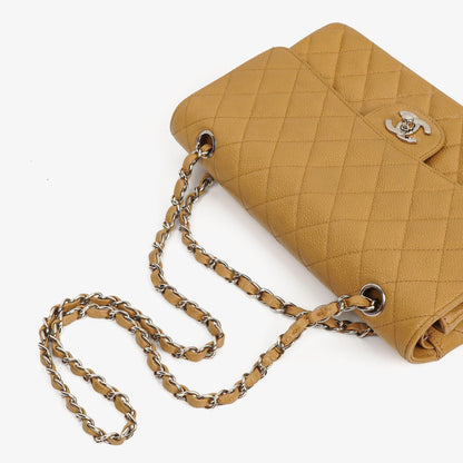Chanel Medium Classic Vintage Doppelklapp-Tasche Beige Steppiertes Kaviarleder Mit Silberfarbener Hardware