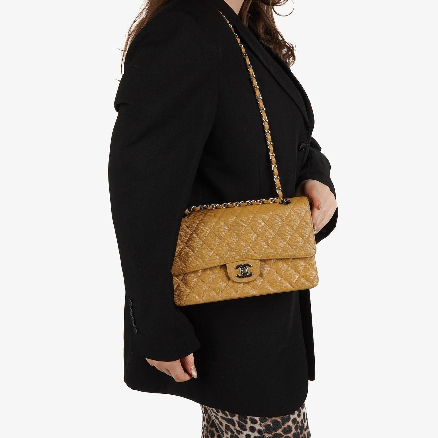 Chanel Medium Classic Vintage Doppelklapp-Tasche Beige Steppiertes Kaviarleder Mit Silberfarbener Hardware
