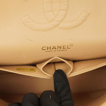Chanel Mittelgroße Classic Vintage Double Flap Tasche aus beigem gestepptem Lammleder mit 24K vergoldeten Beschlägen