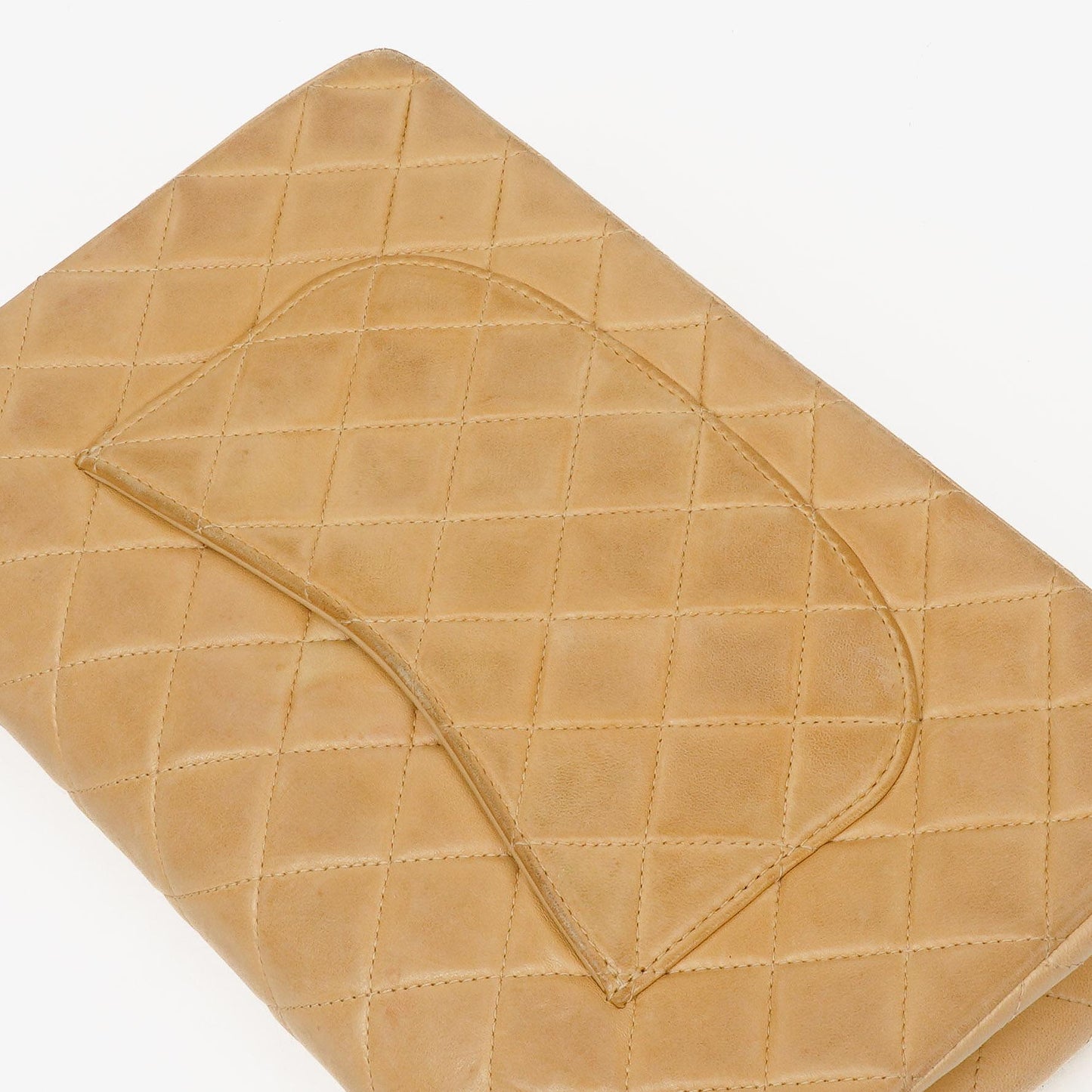 Chanel Mittelgroße Klassische Vintage Doppelklappe Tasche Beige Stepp-Lammleder mit silberfarbenen Beschlägen