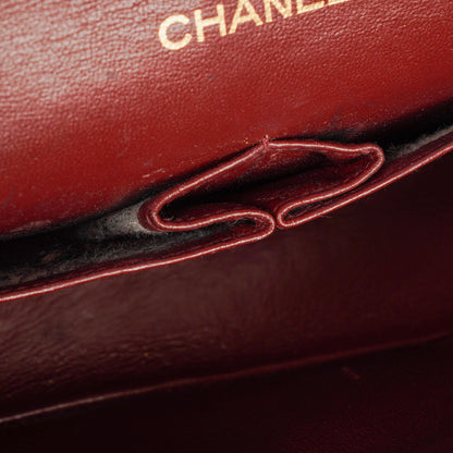 CHANEL Kleine Classic Vintage Double Flap Tasche aus schwarzem gestepptem Lammleder mit 24K vergoldeter Hardware