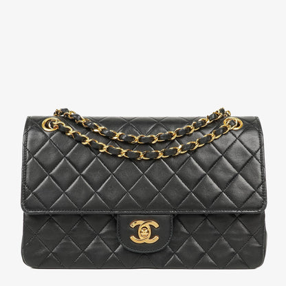 Chanel Medium Classic Vintage Double Flap Bag aus schwarzem gestepptem Lammleder mit 24K vergoldeten Beschlägen