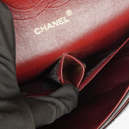 Chanel Medium Classic Vintage Double Flap Bag aus schwarzem gestepptem Lammleder mit 24K vergoldeten Beschlägen