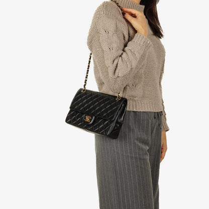 Chanel Medium Classic Vintage Double Flap Bag aus schwarzem gestepptem Lammleder mit 24K-vergoldeter Hardware
