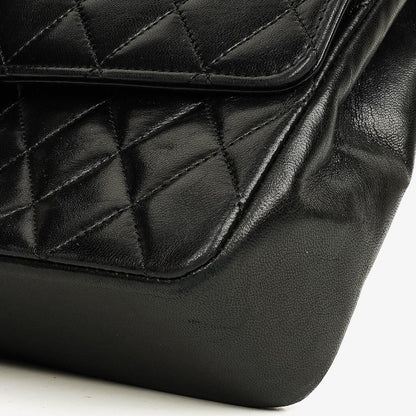 Chanel Medium Classic Vintage Double Flap Bag aus schwarzem gestepptem Lammleder mit 24K-vergoldeter Hardware