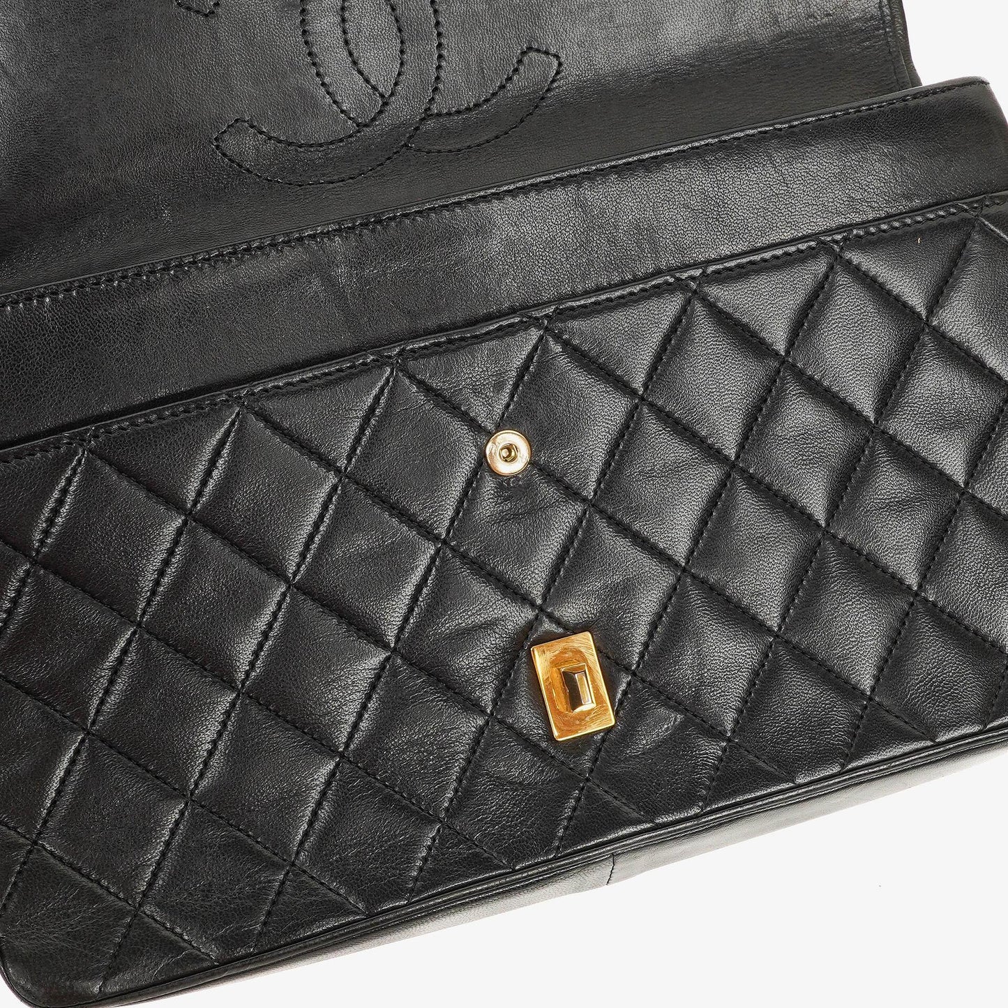 Chanel Medium Classic Vintage Double Flap Tasche aus schwarzem gestepptem Lammleder mit 24K vergoldeten Beschlägen