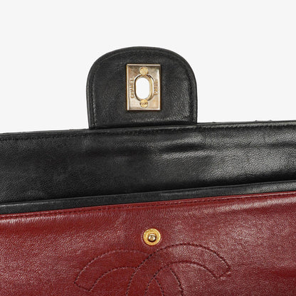 Chanel Vintage Classic Double Flap Tasche Medium aus schwarzem gestepptem Lammleder mit 24K vergoldeter Hardware