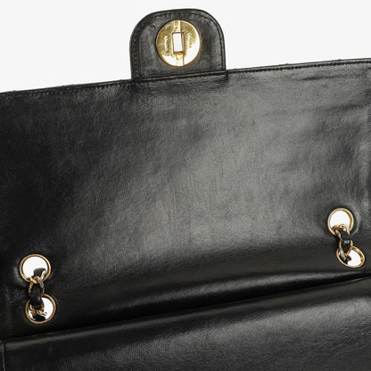 Chanel Medium Classic Vintage Double Flap Tasche aus schwarzem gestepptem Lammleder mit 24K vergoldeter Hardware