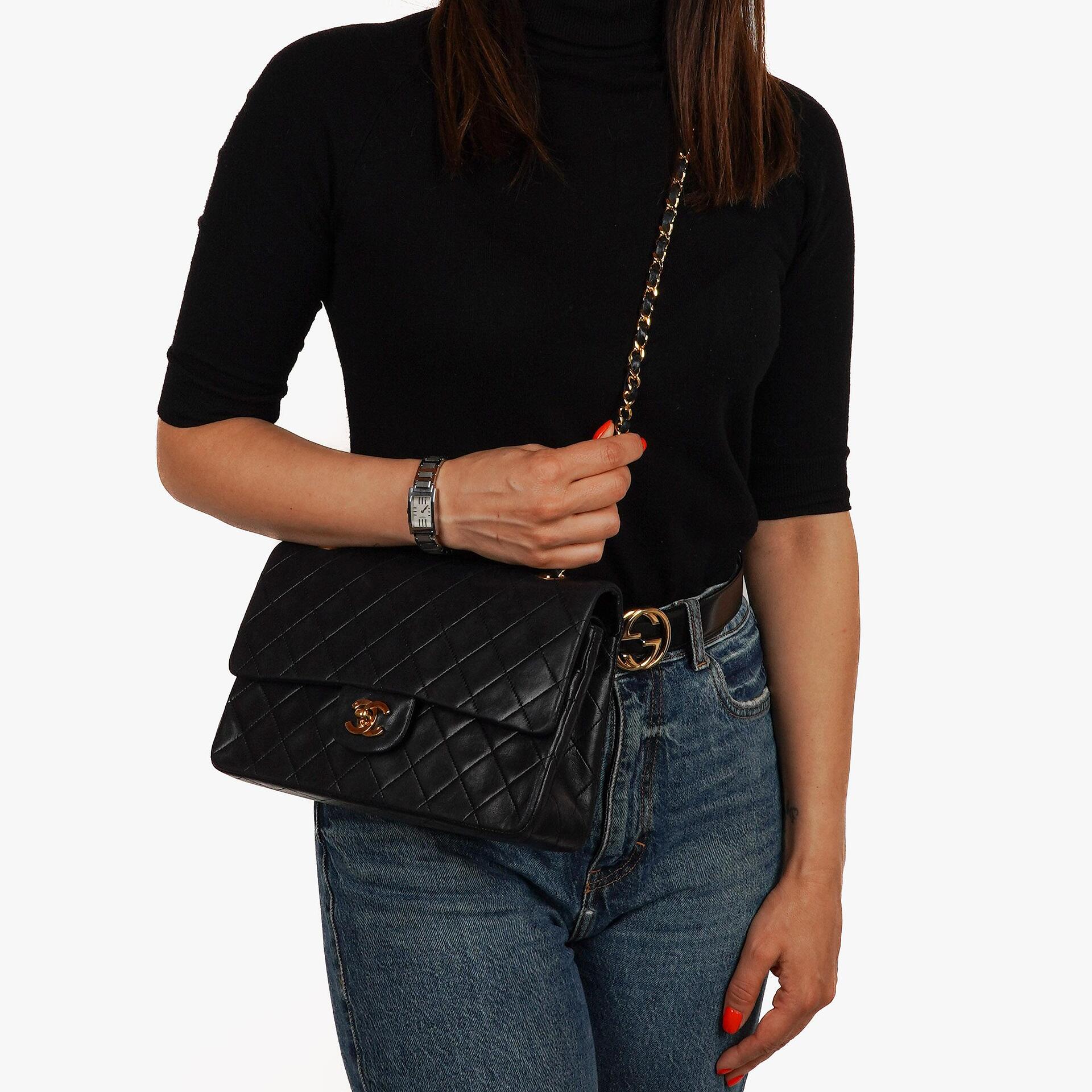 Chanel Medium Classic Vintage Doppelklappen Tasche Schwarz gestepptes Lammleder mit 24K Goldplattierten Beschlägen