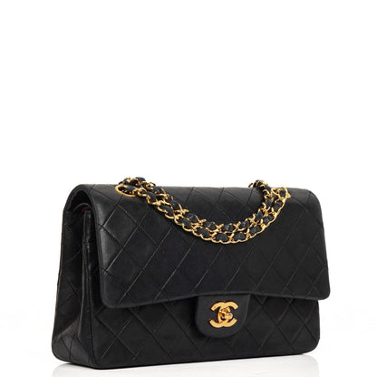 Chanel Medium Classic Vintage Doppelklappen Tasche Schwarz gestepptes Lammleder mit 24K Goldplattierten Beschlägen