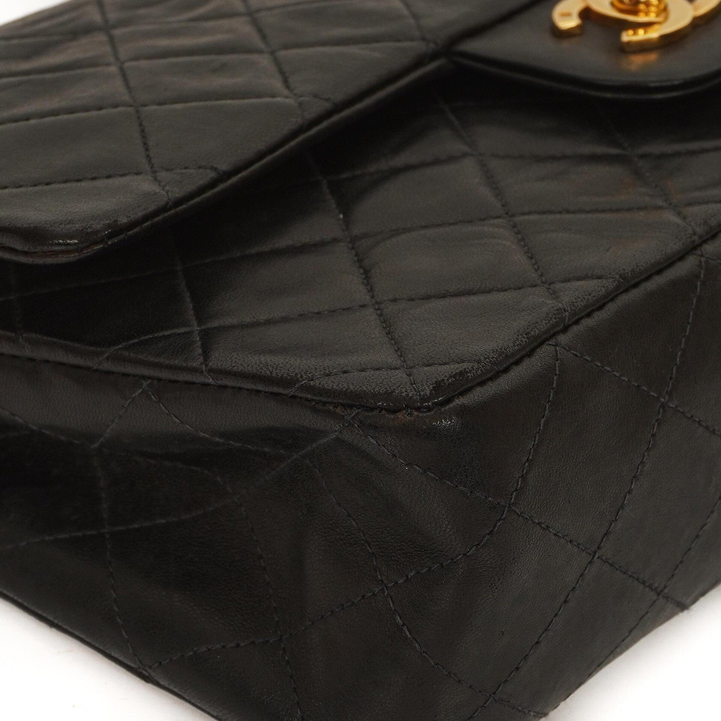 Chanel Medium Classic Vintage Doppelklappen Tasche Schwarz gestepptes Lammleder mit 24K Goldplattierten Beschlägen