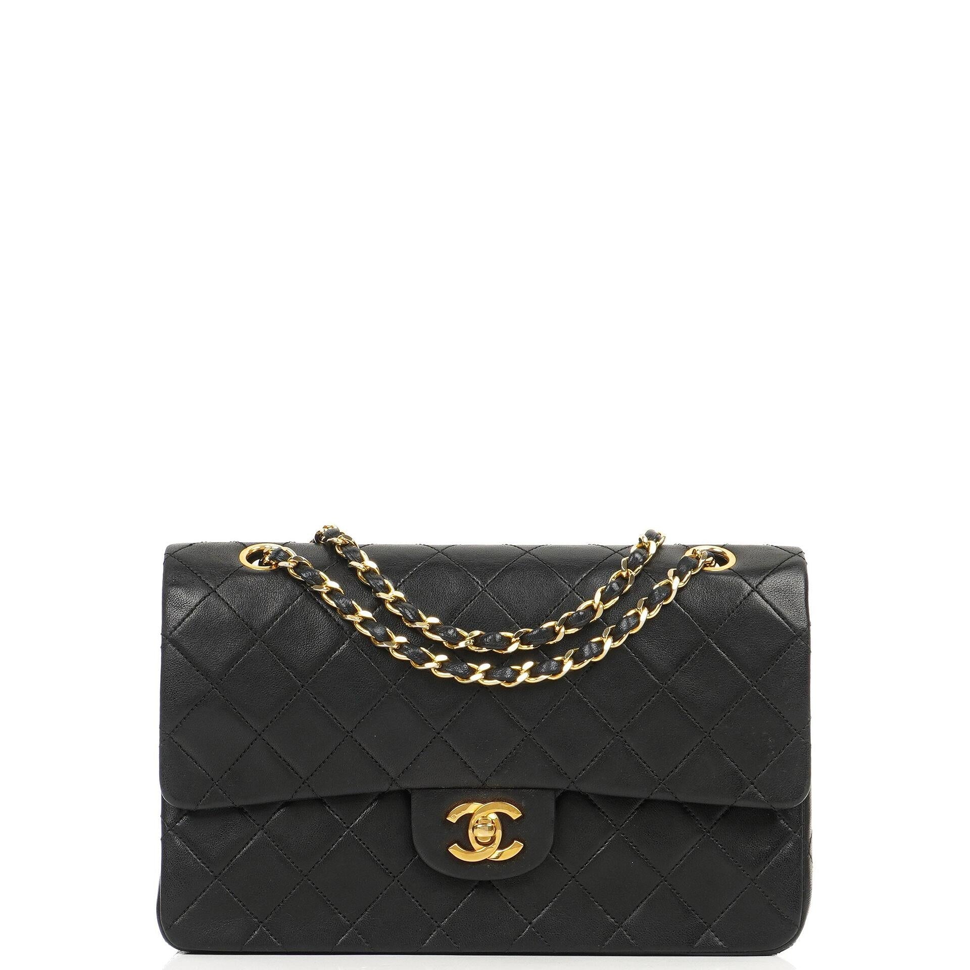 Chanel Medium Classic Vintage Double Flap Bag, Schwarzes gestepptes Lammleder, 24K Goldplattierte Hardware